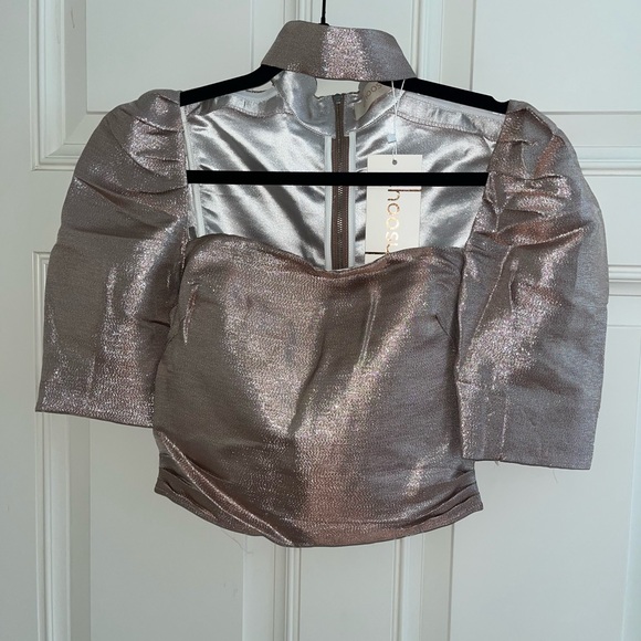 Chic Silver Metallic Women's Blouse - Picture 1 of 6